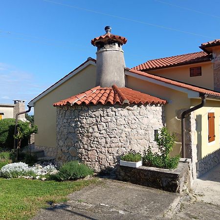 Vacation Home Marinici Мощеницька Драга Екстер'єр фото