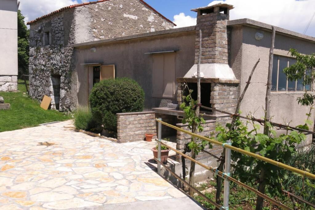 Vacation Home Marinici Мощеницька Драга Екстер'єр фото